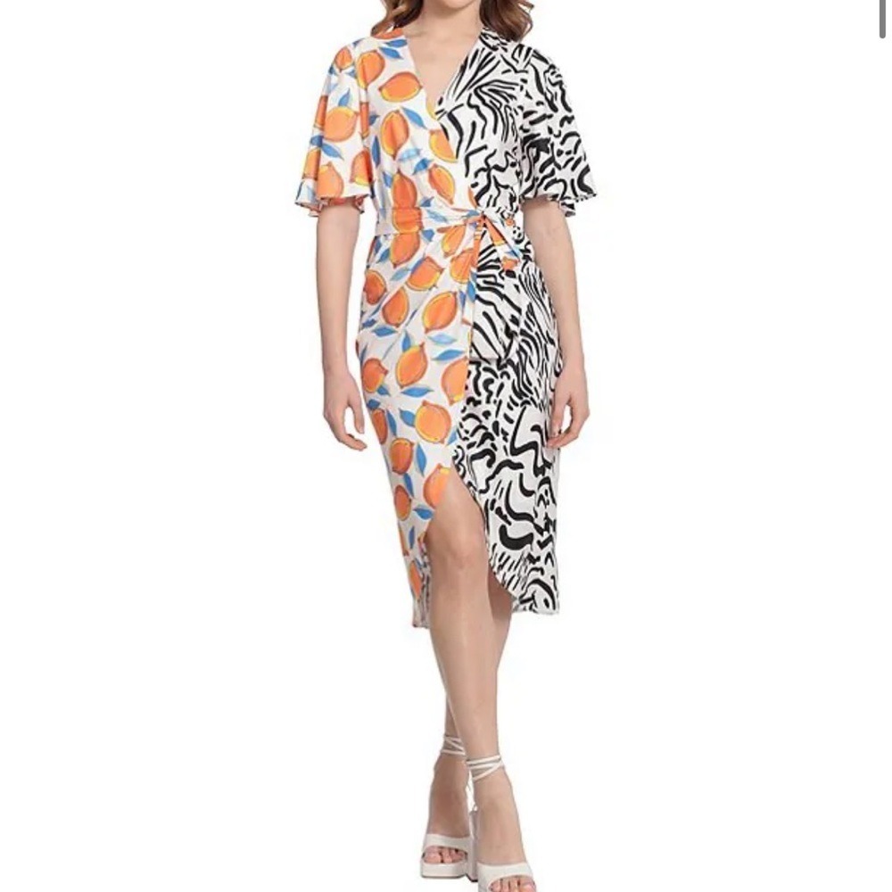 Donna Morgan
Short Sleeve Color Block Wrap Midi Dress
Size 8